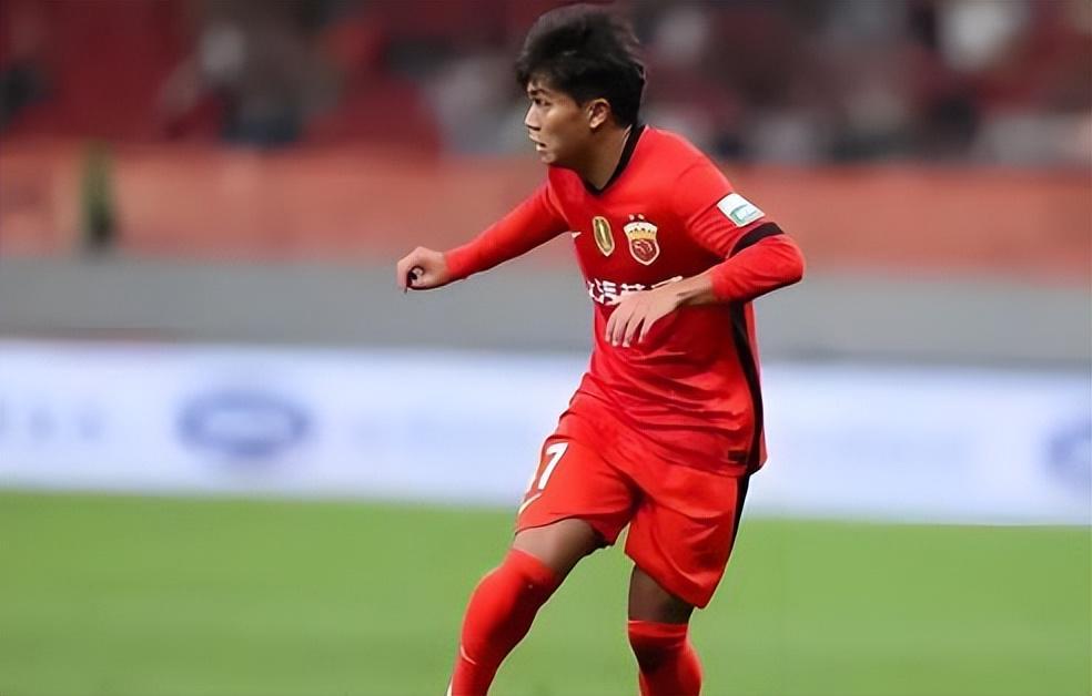 九游体育登录入口-刘祝润已跟着上港冬训,为何还有球迷看好他离队,再次来英博效力