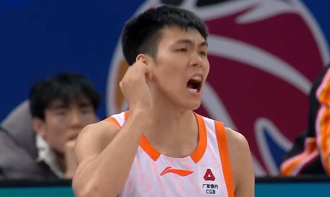 九游体育官网首页-太励志了！打了6年NBL，成功当选CBA探花，新秀年就成全明星首发