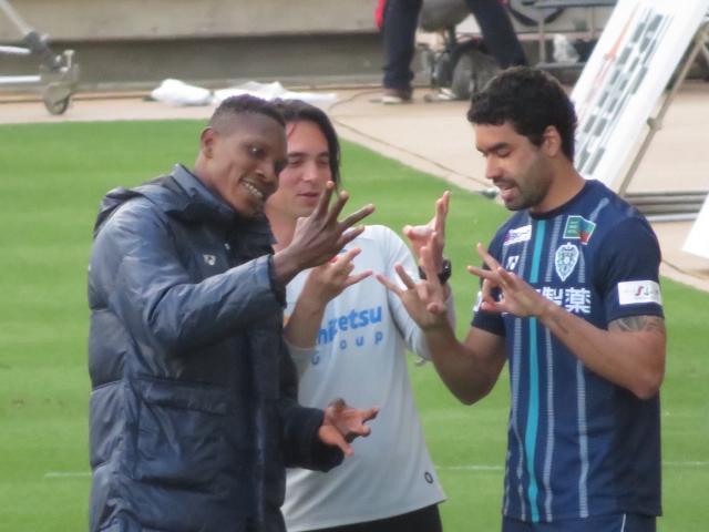 1619928572761019424.jpg 九游体育官网首页-Made In CSL①中超神锋初到日本被称姆博马再现